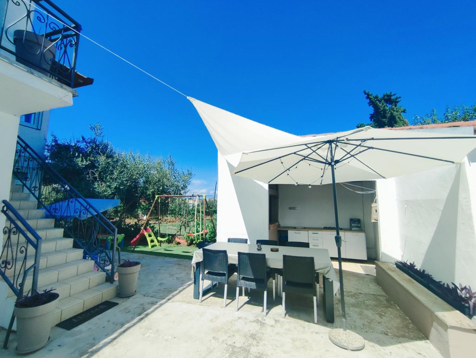 Garden Apartment Sutomiscica Ngoại thất bức ảnh