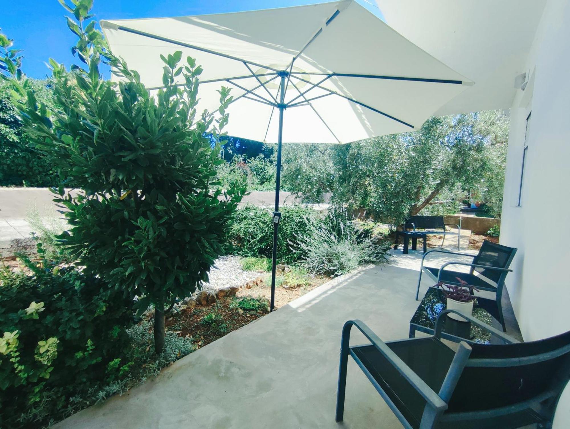 Garden Apartment Sutomiscica Ngoại thất bức ảnh
